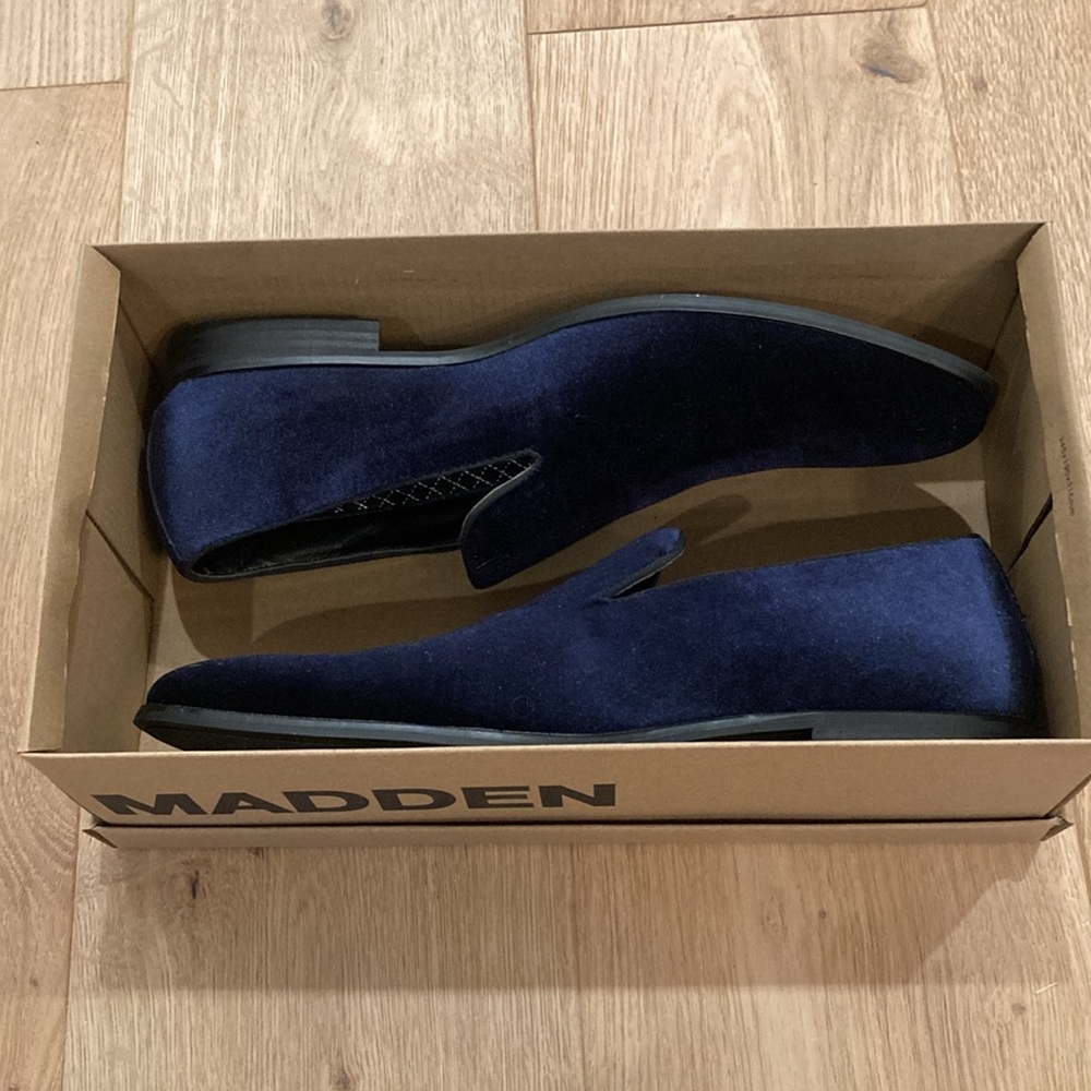 New Steve Madden Laight Navy Velvet Smoking Slipper